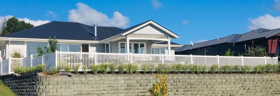 Julia - Railing Fence