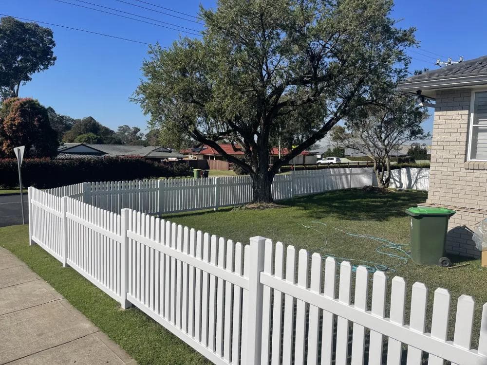 Victoria Picket Fence